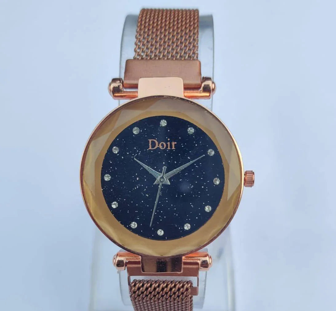 Women’s Stainless Steel Classic Wrist Watch – Quartz Movement, Magnetic Chain Strap - JSJunoon.com