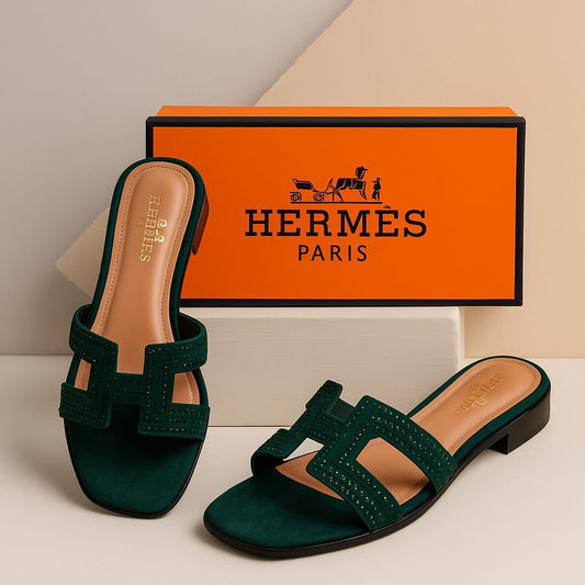 Hermes Women’s Stone Flat Sandals – Elegant Casual Footwear – Sizes 6–11