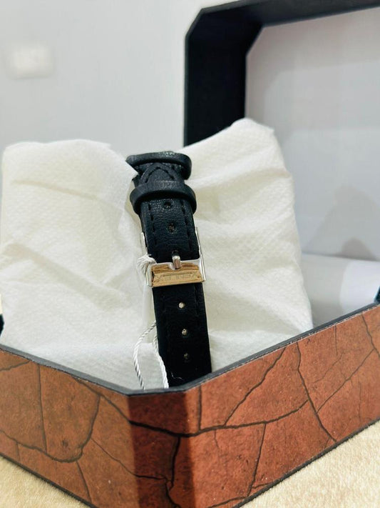 JS Junoon Women’s Analogue Watch – Leather Strap, 8-Inch Classic Elegant Design