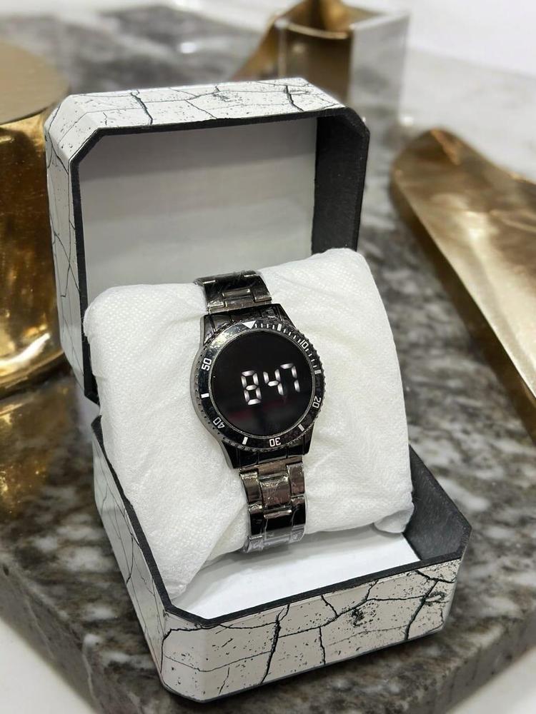 JS JUNOON Men's Casual Digital Watch – Stainless Steel Chain Strap, Round Case, Stylish & Durable, 1 Pc