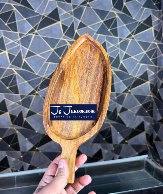 Wooden Leaf Handle Serving Tray – Handcrafted Elegance