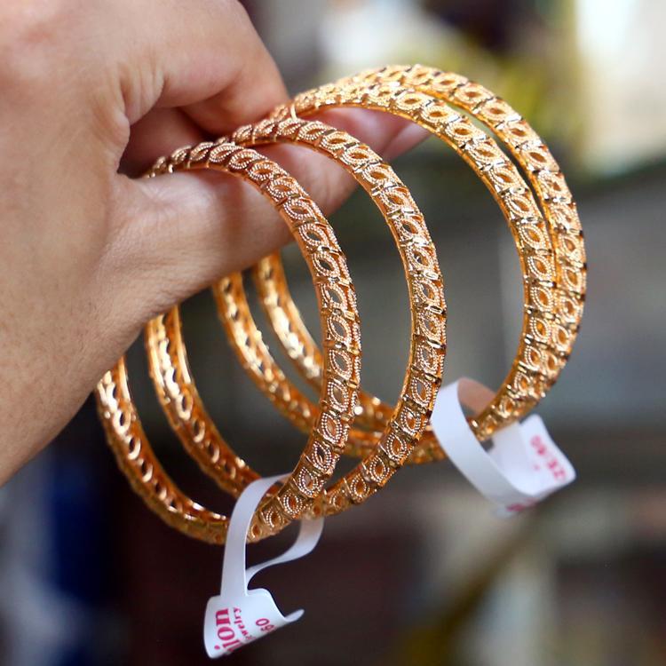 JS Junoon 2 Pcs Indian Design Gold Plated Crystal Kara Bangles – Women’s Stainless Steel Jewelry Set
