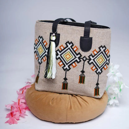JS Junoon Women’s Jute Embroidered Shoulder Bag – Beige & Black, Stylish Eco-Friendly Handbag - JSJunoon.com