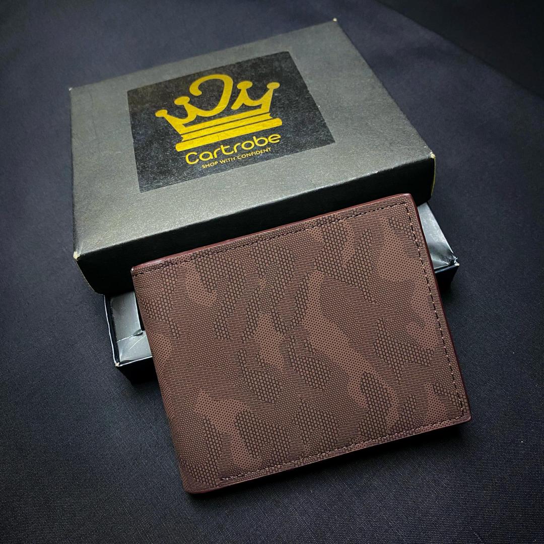 JS JUNOON Men's PU Leather Bi-Fold Wallet – 6 Card Slots & Zipper Pocket, Textured Design, 1 Pc