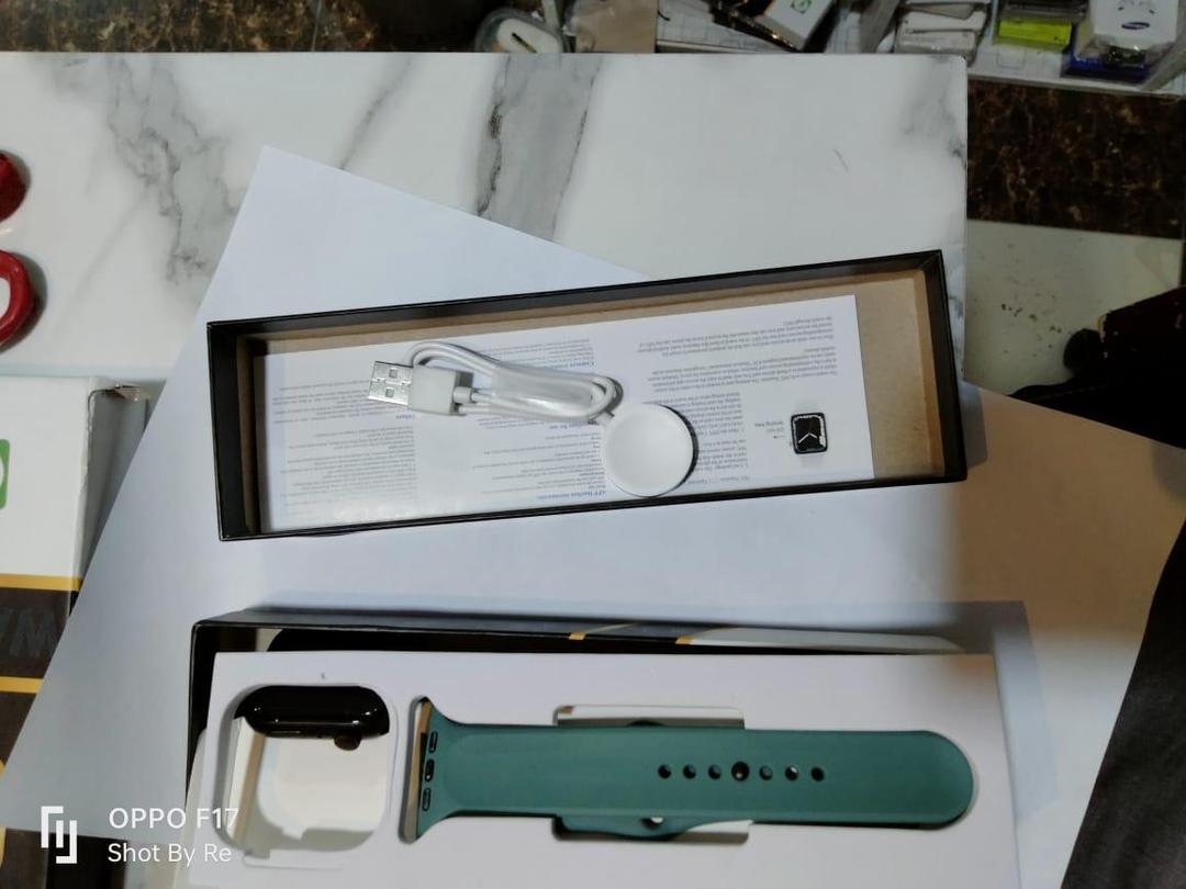 7 Max Smart Watch – Bluetooth 5 Fitness Tracker with Long-Lasting Battery