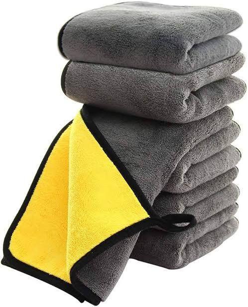 1 Pc Microfiber Fan Duster – Efficient Yellow Dust Cleaning Tool for Home & Office