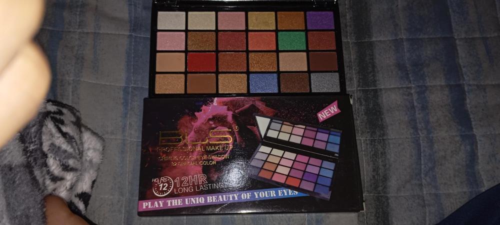 Beautiful Eye Makeup Palette – 24 Highly Pigmented Matte Shades, Easy to Blend, Long Lasting