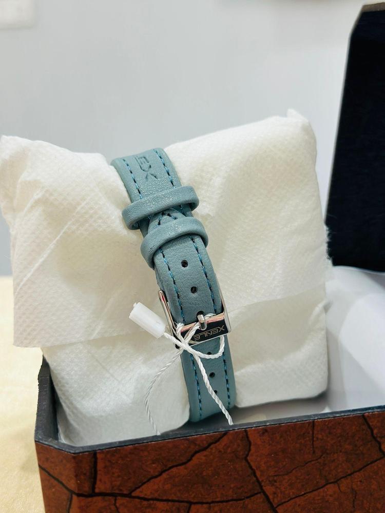 JS Junoon Women’s Analogue Watch – Leather Strap, 8-Inch Classic Design