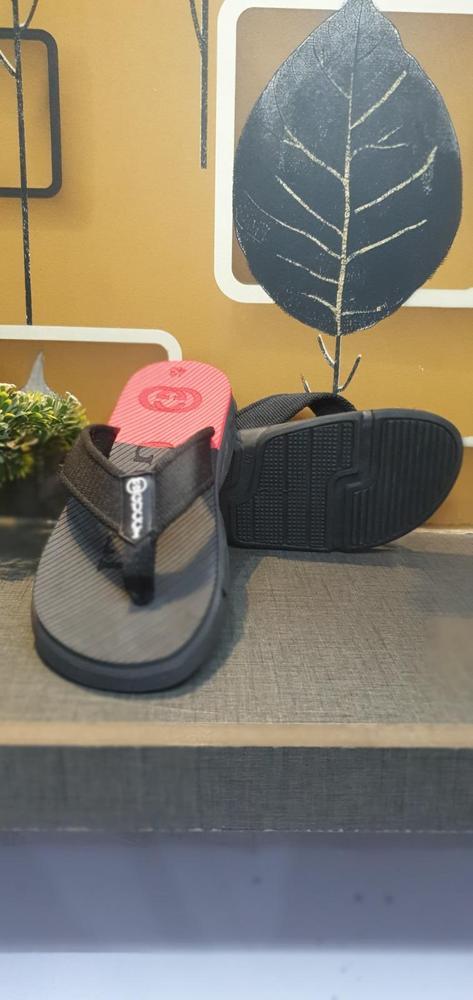 JS Junoon Men’s Rubber Casual Slippers – Printed Design