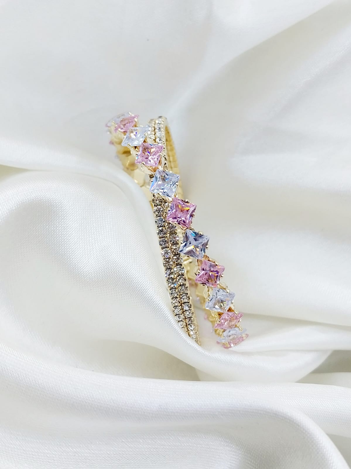 China Openable Bangle for Women – Normal Quality Daily Wear Fashion Jewelry – Lightweight Metal Design