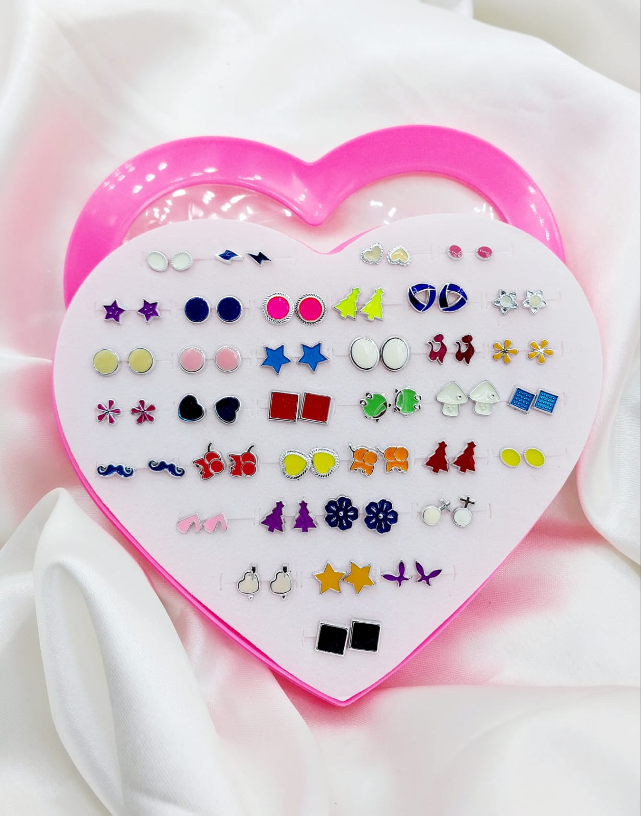 36-Pair Earring Tops Set for Women – Heart-Shaped Box – Stylish Assorted Designs – Fashion Jewellery